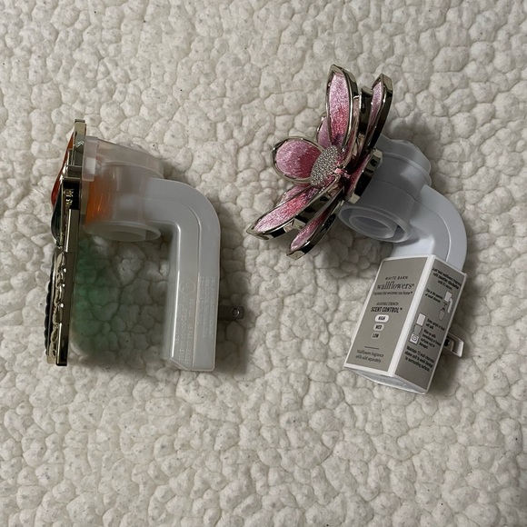 Wallflower Plug in Pink Flower & Birds of Paradise Plant Lot - Picture 2 of 5